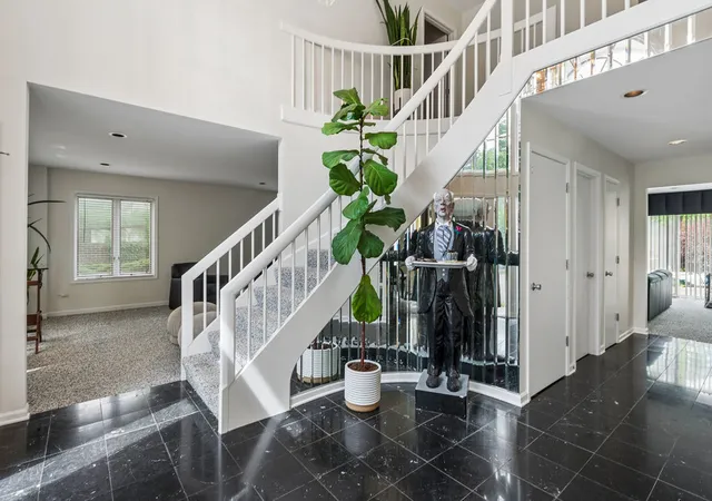 Homes for sale in Highland Park, IL | 35 Barnard Ln, Highland Park, IL 60035 | MLS# 12699551