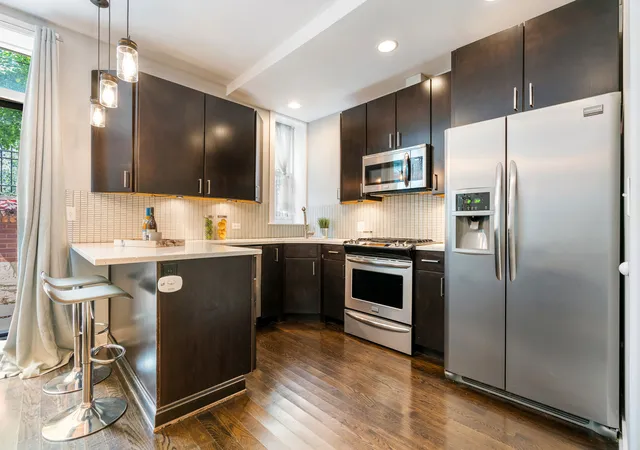 Homes for sale in Chicago, IL | 1525 N Claremont Ave #1A, Chicago, IL 60622 | MLS# 12699606