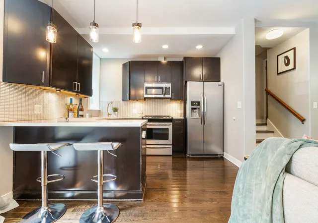 Homes for sale in Chicago, IL | 1525 N Claremont Ave #1A, Chicago, IL 60622 | MLS# 12699606