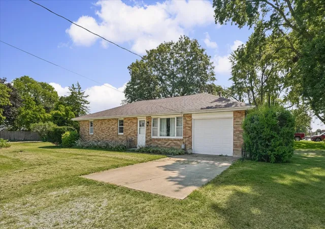 Photo 2 of Single family home for sale at 103 W Lincoln St, Fisher, IL 61843 | MLS# 12699619 | Listing updated on 2026-10-06