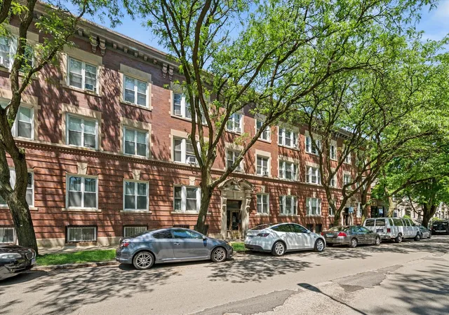 Homes for sale in Chicago, IL | 5052 S Blackstone Ave #2, Chicago, IL 60615 | MLS# 12699647