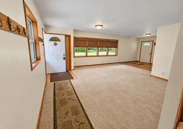 Photo 3 of Single family home for sale at 3899 S Weldon Rd, Winnebago, IL 61088 | MLS# 12699658 | Listing updated on 2026-09-17