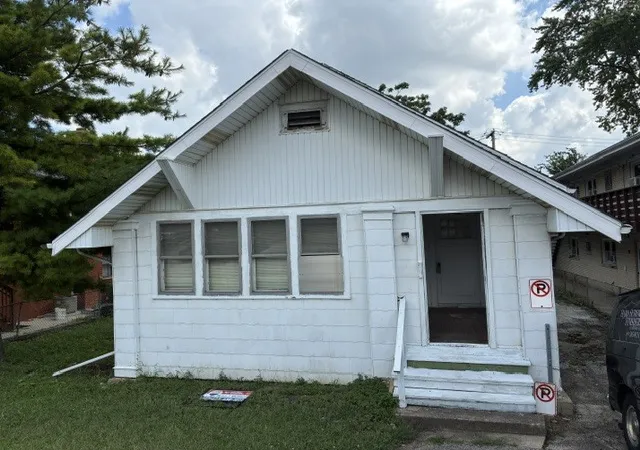 Single family home for sale at 405 S Cass Ave SW, Westmont, IL 60559 | MLS# 12699695