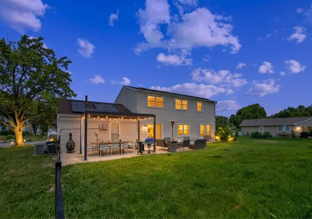 Homes for sale in Schaumburg, IL | 407 N Braintree Dr, Schaumburg, IL 60194 | MLS# 12699712