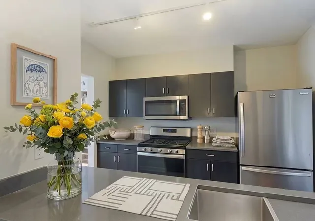 4th image of 8 E Randolph St #2706, Chicago, IL 60601 | MLS# 12699726
