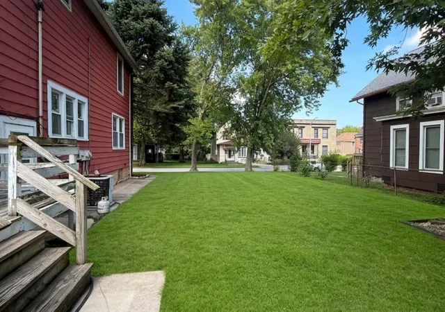 9th image of 2333 Walnut St, Blue Island, IL 60406 | MLS# 12699751