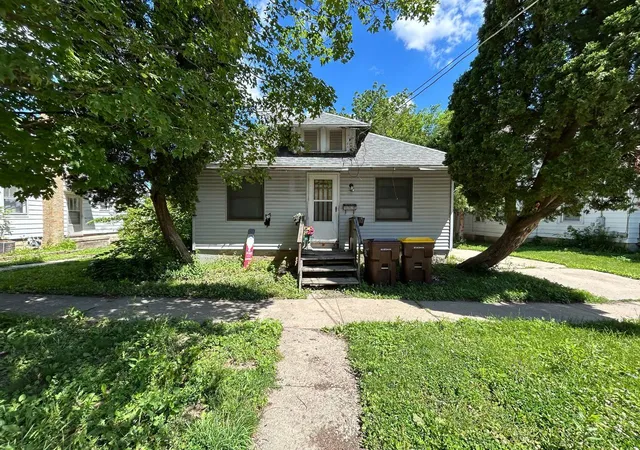 Homes for sale in Freeport, IL | 244 W Homer St, Freeport, IL 61032 | MLS# 12699799