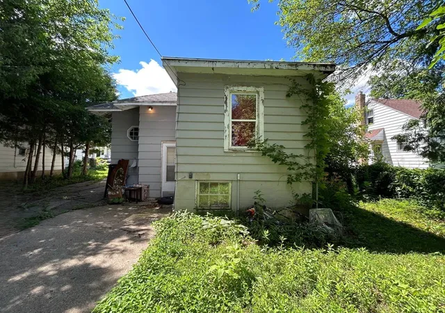 Homes for sale in Freeport, IL | 244 W Homer St, Freeport, IL 61032 | MLS# 12699799