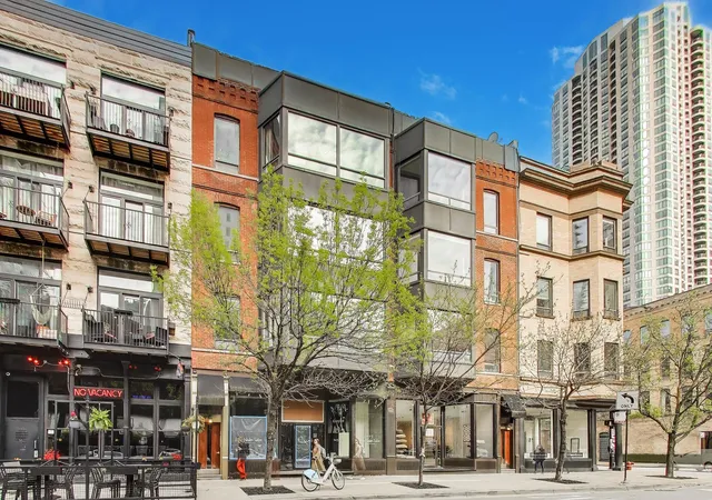 Homes for sale in Chicago, IL | 503 N Wells St #3, Chicago, IL 60654 | MLS# 12699802