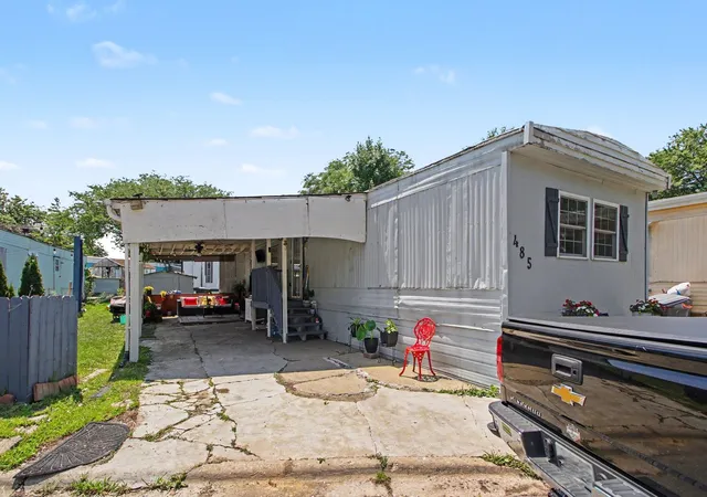 1st image of 7500 Elmhurst Rd #485, Des Plaines, IL 60018 | MLS# 12699804