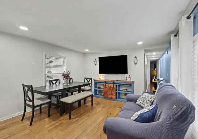 3rd image of 7500 Elmhurst Rd #485, Des Plaines, IL 60018 | MLS# 12699804