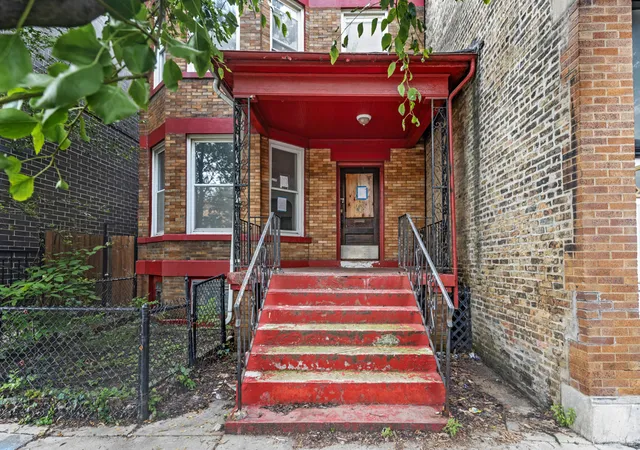 Homes for sale in Chicago, IL | 1907 W Irving Park Rd, Chicago, IL 60613 | MLS# 12699808
