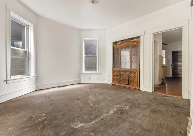 Homes for sale in Chicago, IL | 1907 W Irving Park Rd, Chicago, IL 60613 | MLS# 12699808