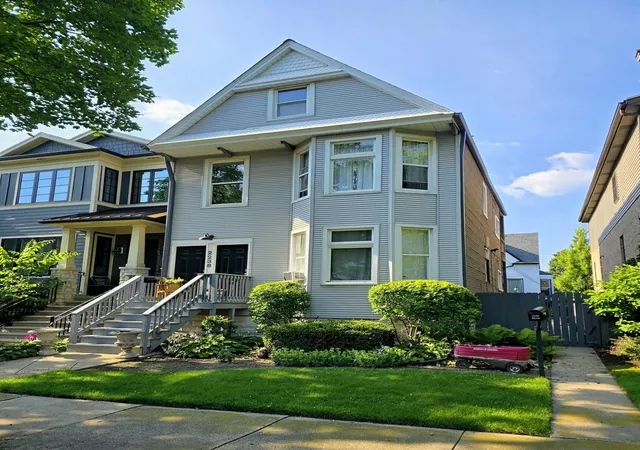Homes for sale in Chicago, IL | 2238 W Carmen Ave, Chicago, IL 60625 | MLS# 12699816