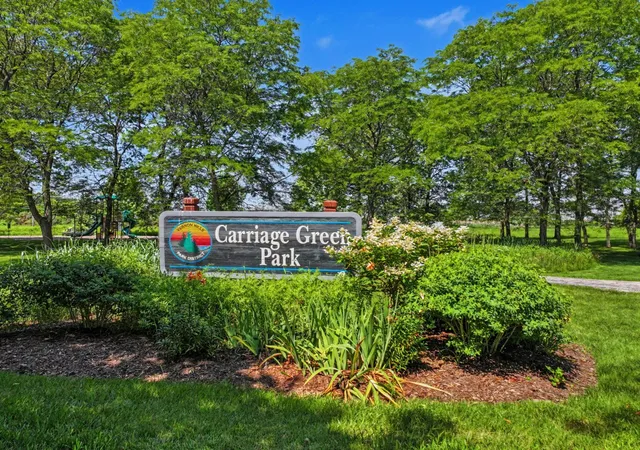 Homes for sale in Vernon Hills, IL | 911 Sparta Court, Vernon Hills, IL 60061 | Houzeo