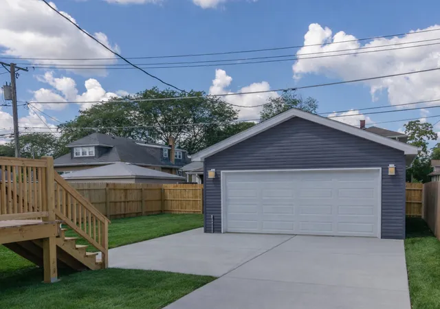 4th image of 1110 S 3Rd Ave, Maywood, IL 60153 | MLS# 12699831