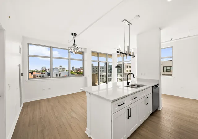 Homes for sale in Chicago, IL | 511 W Division St, Chicago, IL 60610