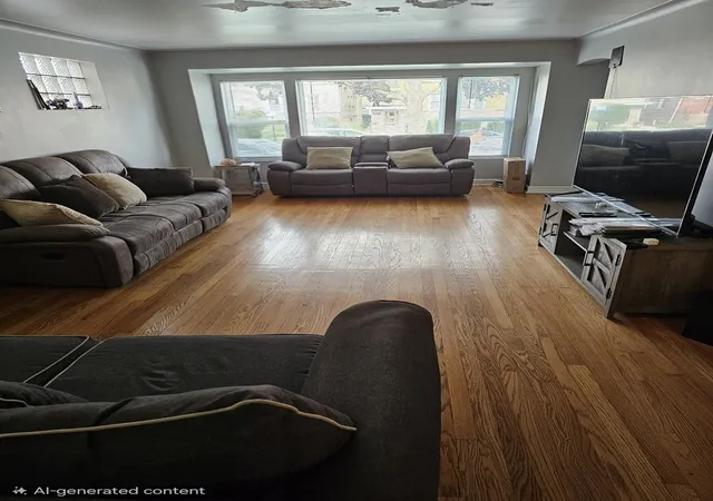 4th image of 7249 S Sacramento Ave, Chicago, IL 60629 | MLS# 12699851