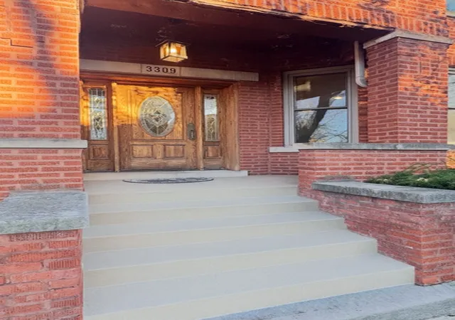 Homes for sale in Chicago, IL | 3309 S Lowe Ave, Chicago, IL 60616 | MLS# 12699872
