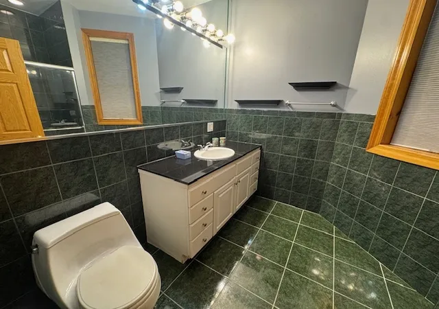 Homes for sale in Chicago, IL | 3309 S Lowe Ave, Chicago, IL 60616 | MLS# 12699872