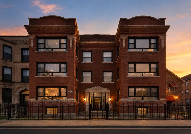 Homes for sale in Chicago, IL | 4819 S Prairie Ave #3, Chicago, IL 60615 | MLS# 12699878