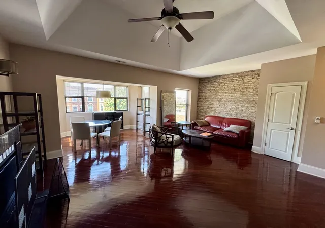 Homes for sale in Chicago, IL | 4819 S Prairie Ave #3, Chicago, IL 60615 | MLS# 12699878