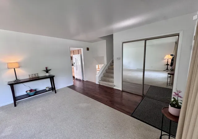 4th image of 604 N Wilshire Dr, Mount Prospect, IL 60056 | MLS# 12699883