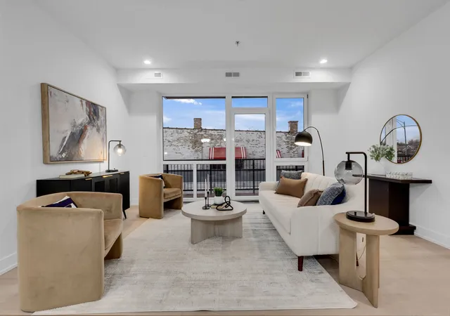 4th image of 3204 N Kostner Ave #301, Chicago, IL 60641 | MLS# 12699889