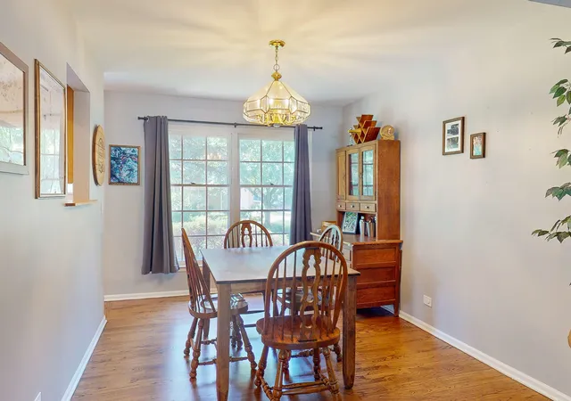 Homes for sale in Palatine, IL | 315 E Reseda Pkwy, Palatine, IL 60067 | MLS# 12699892