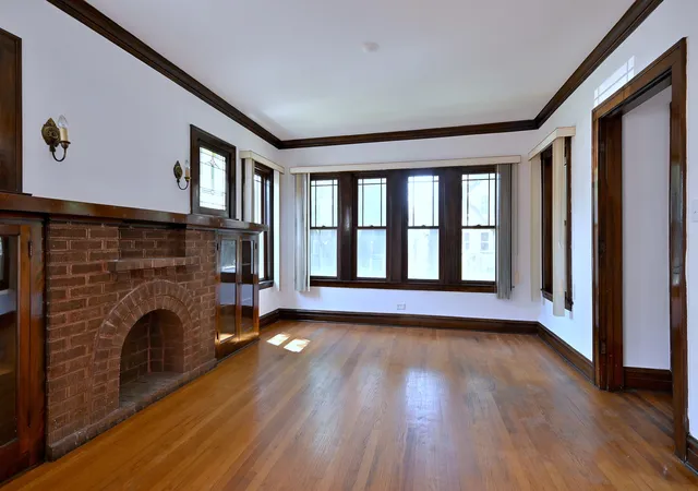 Homes for sale in Chicago, IL | 2630 W Carmen Ave, Chicago, IL 60625 | MLS# 12699894