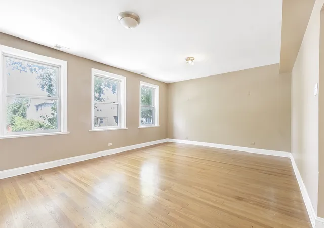 Homes for sale in Chicago, IL | 1747 W Pratt Blvd #1, Chicago, IL 60626 | MLS# 12699900