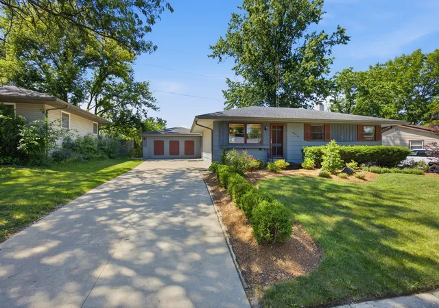 3rd image of 5609 Bellville Dr, Rockford, IL 61108 | MLS# 12699941