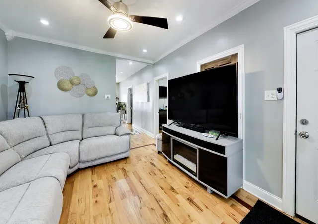 5th image of 4542 N Long Ave, Chicago, IL 60630 | MLS# 12699951
