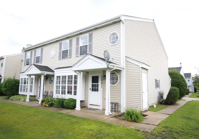Homes for sale in Joliet, IL | 1851 Towhee Ct, Joliet, IL 60435 | MLS# 12699958
