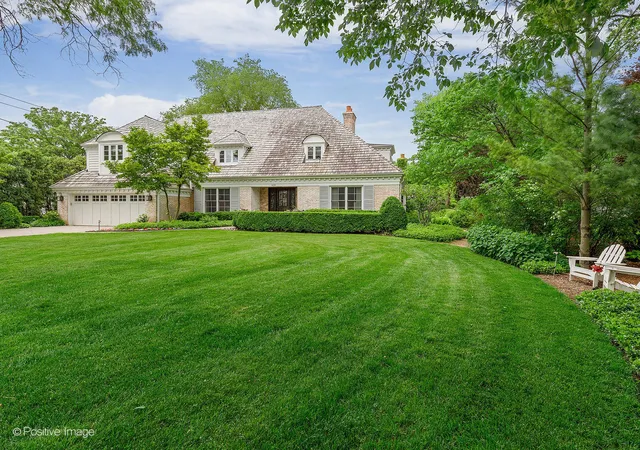 Homes for sale in Hinsdale, IL | 620 S Elm St, Hinsdale, IL 60521 | MLS# 12700003