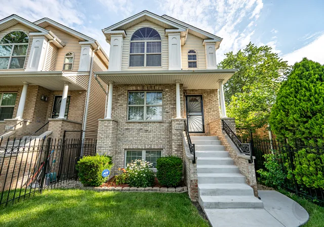1st image of 1138 W 95th Pl W, Chicago, IL 60643 | MLS# 12700004