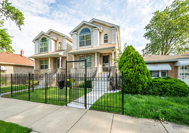 3rd image of 1138 W 95Th Pl W, Chicago, IL 60643 | MLS# 12700004