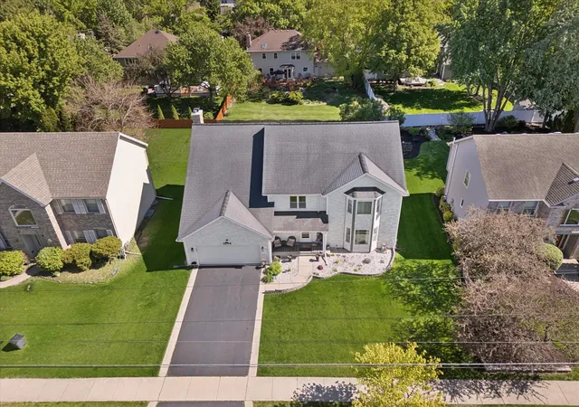 2nd image of 1524 Oswego Rd, Naperville, IL 60540 | MLS# 12700028