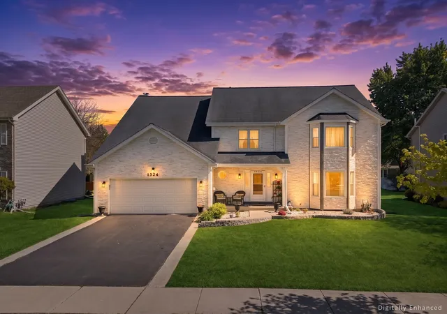 4th image of 1524 Oswego Rd, Naperville, IL 60540 | MLS# 12700028