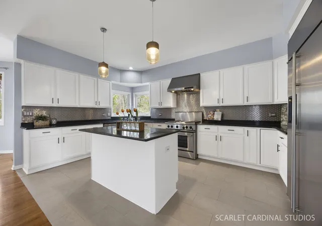 Photo 4 of Single family home for sale at 2494 Adamsway Dr, Aurora, IL 60502 | MLS# 12700034 | Listing updated on 2026-09-24