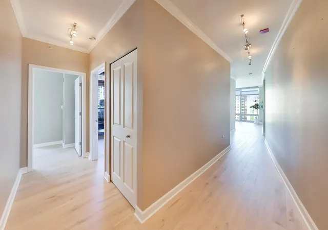 Homes for sale in Chicago, IL | 100 E 14Th St, Chicago, IL 60605