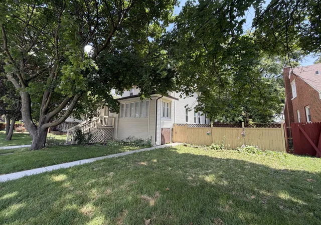 4th image of 209 S 19Th Ave, Maywood, IL 60153 | MLS# 12700078