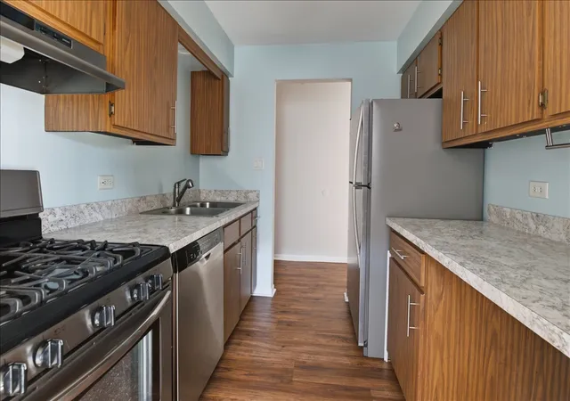 Photo 4 of Sale Pending at 15805 Peggy Ln #6, Oak Forest, IL 60452 | MLS# 12700084 | Listing updated on 2026-09-06