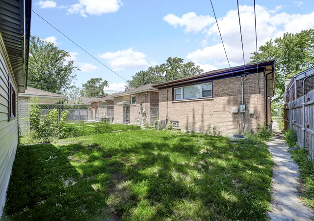 22nd image of 1105 W 123rd St, Calumet Park, IL 60827 | MLS# 12700094