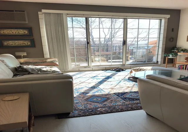 2nd image of 1060 N Farnsworth Ave #1402, Aurora, IL 60505 | MLS# 12700104
