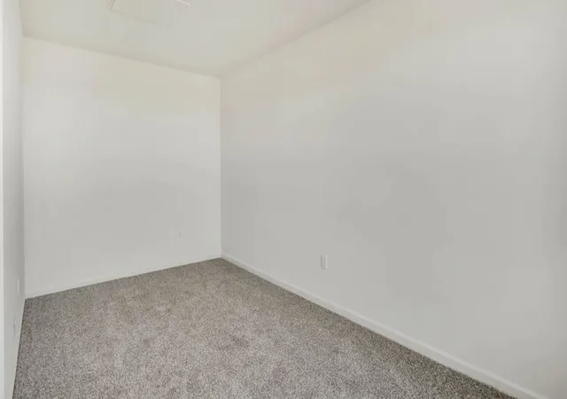 Photo 4 of Sale Pending at 2720 Arrowhead Dr, Pingree Grove, IL 60140 | MLS# 12700130 | Listing updated on 2026-08-04