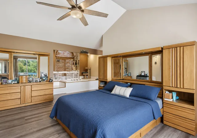 Photo 4 of Single family home for sale at 8302 White Oaks Rd, Wonder Lake, IL 60097 | MLS# 12700168 | Listing updated on 2026-10-02