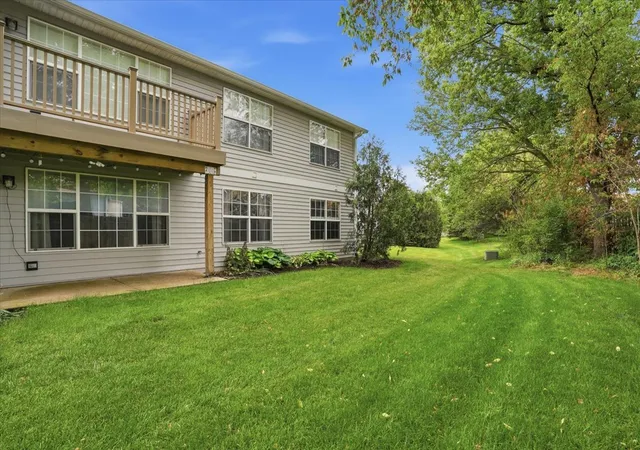 Homes for sale in Round Lake Beach, IL | 1291 N Red Oak Cir #1, Round Lake Beach, IL 60073 | MLS# 12700178