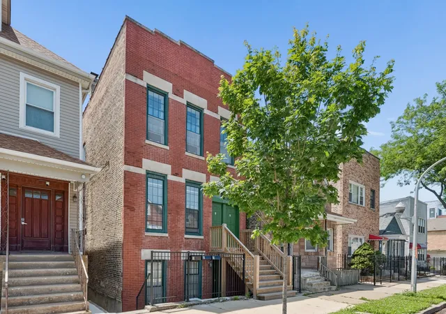 Homes for sale in Chicago, IL | 2946 S Loomis St, Chicago, IL 60608 | MLS# 12700187