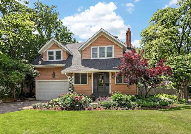 Homes for sale in Hinsdale, IL | 2 S Stough St, Hinsdale, IL 60521 | MLS# 12700216